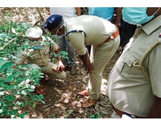 17 வயது சிறுவனால் கொ.டூ.ர.மாக கொ.லை செ.ய்.யப்பட்ட சிறுமி! ஸ்மார்ட் போனில் இருந்த வீடியோக்கள்: அ.திர்ச்சி தரும் பின்னணி!!