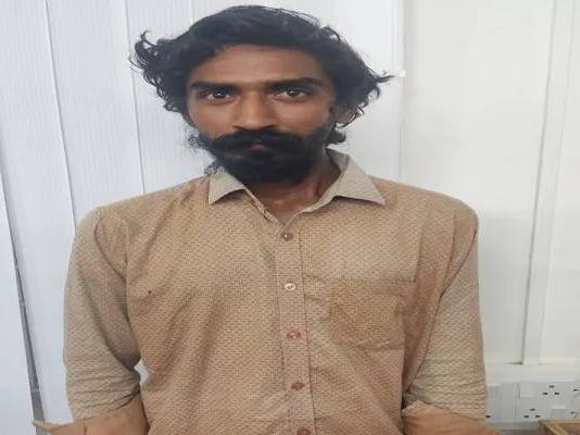 ஆன்லைன் வகுப்பின் போது தொடர்ந்து வந்த ஆ.பா.ச படங்கள்! வி.சாரணையில் மா.ணவிகள், ஆசிரியைகளுக்கு காத்திருந்த அ.திர்ச்சி சம்பவம்!!