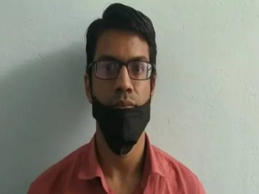 பெண்ணுக்கு குளிர்பானத்தில் போ.தை ம.ரு.ந்தை கலந்து கொடுத்த கல்லூரி பேராசிரியர் : ஆன்லைன் நட்பை நம்பியதால் நடந்த விபரீதம்!!