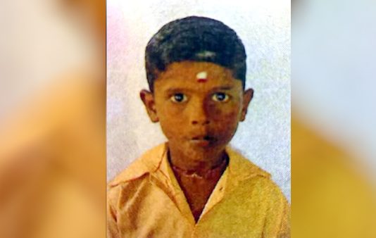 மாட்டை காப்பாற்ற சென்ற சிறுவன்: பின் அரங்கேறிய சோகம்!!