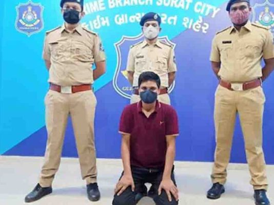 கை, கால்களை து.ண்டு து.ண்.டாக வெ.ட்டி.. பி.ளேடால் முகத்தை கிழித்து.. கொ.டூ.ரமாக கொ.லை செ.ய்.ய.ப்பட்ட இ.ள.ம்பெண்: தி.டு.க்கிடும் தகவல்!!