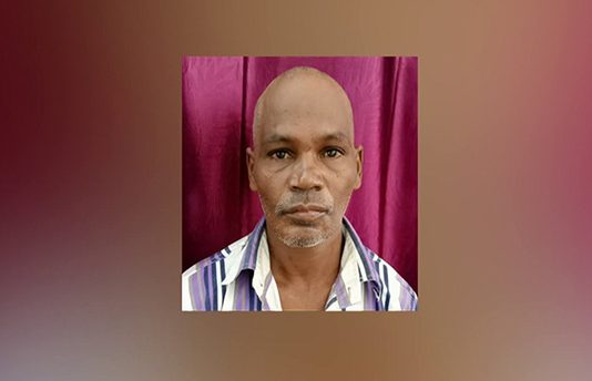 50 வயதான தனது மனைவியின் நடத்தையில் சந்தேகம் கணவன் செய்த கொ.டூ.ர செயல்!!