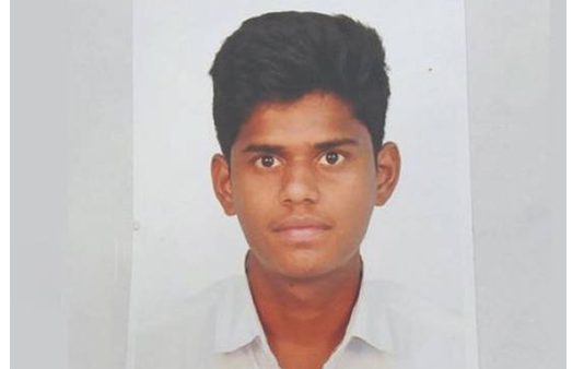 நீட் தேர்வுக்கு பயந்து உயிரை மாய்த்துக்கொண்ட மாணவன்: குடும்பத்தாருக்கு காத்திருந்த அ.தி.ர்ச்சி!!