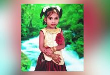 கதவுச்சட்டத்தைப் பிடித்து விளையாடிய போது குழந்தைக்கு நடந்த துயரம் : பதற வைக்கும் சம்பவம் !