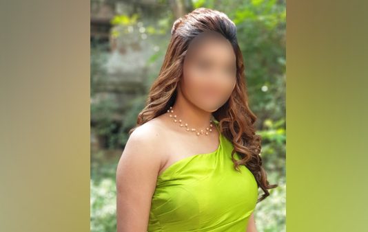 50 வயது நடிகருடன் நடிக்க மாட்டேன் என பட வாய்ப்பை தூக்கி எறிந்த 26 வயது இளம் நடிகை!!