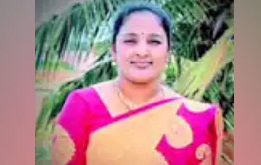 தீராத தலைவலி தீர்க்க சிறப்பு பூஜைக்கு சென்ற இளம்பெண்ணுக்கு பூசாரியால் அரங்கேறிய கொடூரம்!!