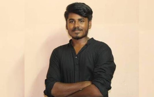 ஆட்டோவில் சென்ற இளைஞனுக்கு நடந்த கொடூரம்!!