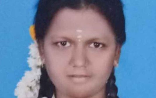 அழுகிய நிலையில் மீட்கப்பட்ட சடலம்…. மாணவிக்கு நடந்த கொடூரம் : வெளியான திடுக்கிடும் தகவல்கள்!!