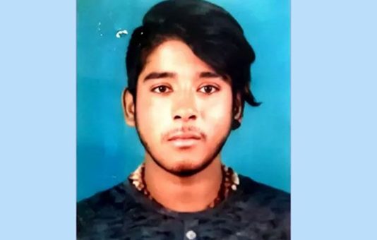 திருநங்கையாக மாறிய மகன்… கேலி பேசிய சமூகத்துக்கு அஞ்சி தாயால் நேர்ந்த விபரீதம்!!