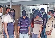 மனைவியை நண்பர்களுக்கு விருந்தாக்கி வீடியோ எடுத்த கணவன் : விசாரணையில் திடீர் திருப்பம்!!