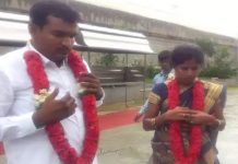 காதலித்து திருமணம் செய்து 5 வருடம் வாழ்ந்த பின்பு சாதியை காரணம் காட்டி கொடுமை : பெண்ணின் கண்ணீர் போராட்டம்!!