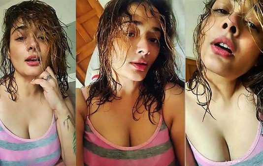 முன்னழகை எடுப்பாக காட்டி ரசிகர்களை திணறடிக்கும் கிரண்!!