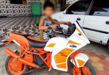 சிறிய KTM பைக்.. மகனின் ஆசையை நிறைவேற்றிய தந்தை : வழக்குப் பதிவு செய்த போலிஸ்!!