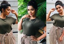 மறைக்க முடியாத முன்னழகு… மல்லுவின் அழகில் சொக்கிப்போன இளசுகள்!!