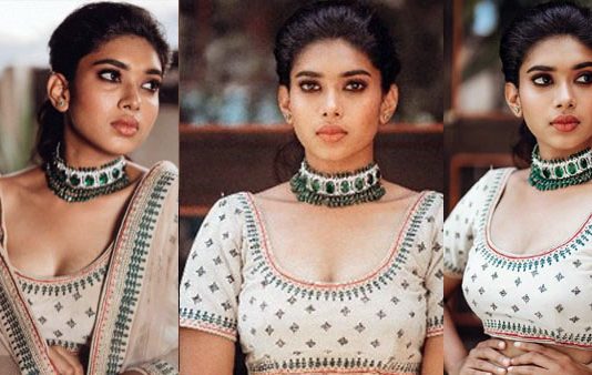 அடி கரும்பு ருசியே தனி…. துஷாரா விஜயன் ஹாட் போட்டோஸ்!!