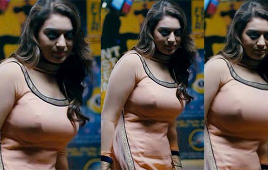 பாத்தாலே பக்குன்னு ஆகுதே.. பதற வைத்த ஹன்ஷிகா!!