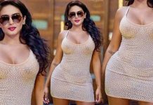 முன்னழகு எடுப்பாக தெரிய போஸ் கொடுத்து ரசிகர்களின் கவனத்தை ஈர்த்த ஹியூமா குரேஷி!!