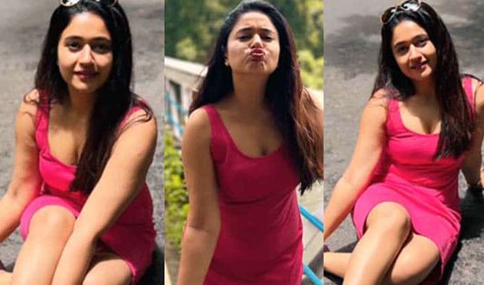 கை வச்சா வழுகிட்டு போயிடும் போல இருக்கே… தொடையை காட்டி எல்லை மீறும் பூனம் பாஜ்வா!!