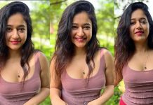 மொத்தமா காட்டிப்புட்டிங்க… ஆடைய கீழே இறக்கி முன்னழகை காட்டி ரசிகர்களை சொக்க வைத்த பூனம் பாஜ்வா!!