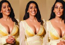 வைட் ஆங்கிளில் முன்னழகை தாறுமாறாக காட்டி ரசிகர்களை கிறங்கடித்த சஞ்சனா சிங்!!