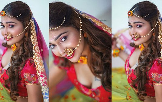 உங்க வண்டவாளம் எல்லாம் தண்டவாளம் ஏறிடுச்சு : தர்ஷா குப்த செம ஹாட் போட்டோஸ்!!