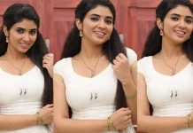 டைட் டிரஸ்ல முன்னழகை காட்டி போஸ் கொடுத்து ரசிகர்களை கிறங்கடித்த பிரக்யா நாக்ரா!!