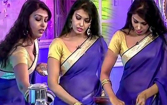 “செல்லத்த பாத்துக்கிட்டே இருக்கலாம் போல இருக்கே..” வந்தனா மைக்கேல் போஸ்.. ஜொள்ளு விடும் ரசிகர்கள்!!