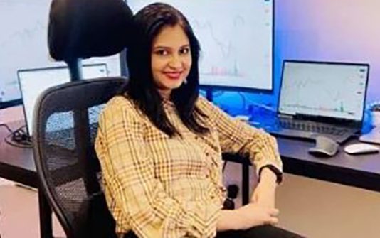 ஒரு காலத்துல ட்யூஷன் டீச்சரா இருந்தவங்க… ஒரே நாளில் 14 லட்சம் சம்பாத்தியம் : வாழ்க்கையே திருப்பி போட்ட அந்த ஒரு நாள்!!