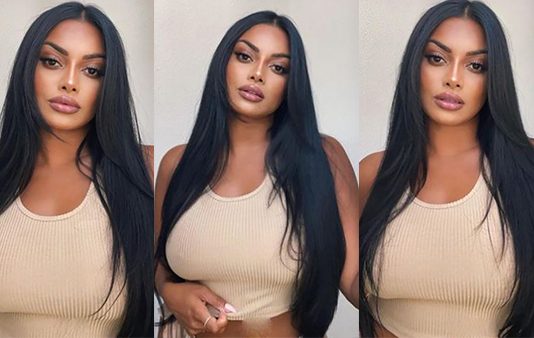 பேண்ட் ஜிப்பை கழட்டி காட்டி போஸ் கொடுத்து ரசிகர்களை சூடேற்றிய சந்திரிகா ரவி!!