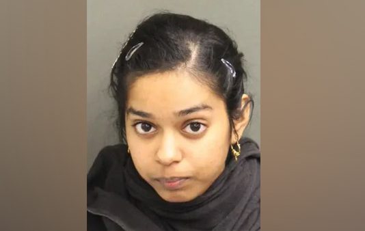 இளைய சகோதரி உறங்கிய போது மூத்த சகோதரியால் நேர்ந்த பயங்கரம்!!