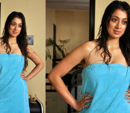 உங்க கவர்ச்சிக்கு ஒரு எல்லையே இல்லையா… ராய் லக்ஷ்மியின் லேட்டஸ்ட் ஹாட் கிளிக்ஸ்!!