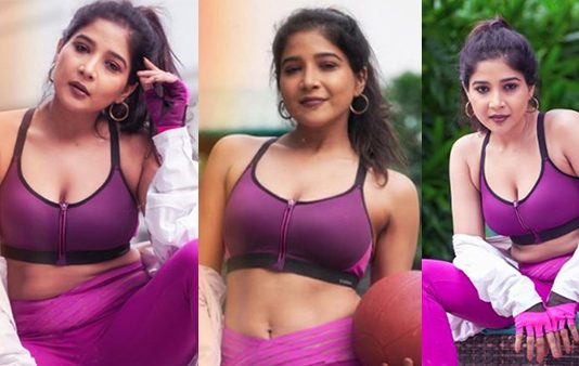 ப்பா பாத்துகிட்டே இருக்கலாம் போல… ஆளை மயக்கும் சாக்ஷி அகர்வால் ஹாட் போட்டோஸ்!!