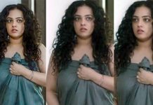 கை என்ன இப்டி விளையாடுதே… நித்யா மேனனின் சமீபத்திய ஹாட் புகைப்படங்கள்!!