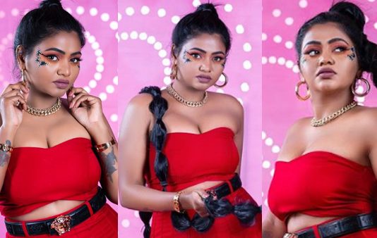 அருவிக்கு முன்னால் நனைந்து அடங்காத அழகை காட்டும் ஷாலு ஷம்மு!!