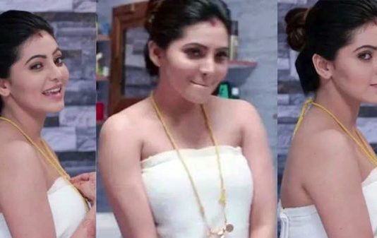 வாளிப்பான தொடையழகை காட்டி ரசிகர்களை திக்குமுக்காடச் செய்த அதுல்யா ரவி!!