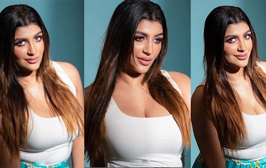 எடுப்பான முன்னழகை தூக்கலாக காட்டி மூச்சு முட்ட வைத்த யாஷிகா ஆனந்த்!!