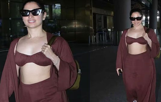 மேலாடையை திறந்து விட்டு மொத்த அழகையும் அப்பட்டமாக காட்டிய தமன்னா.. வாயடைத்துப்போன நெட்டிசன்கள்!!