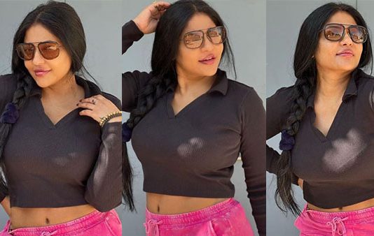 கட்டழகை காட்டி ரசிகர்களை ஜொள்ளுவிடவைத்த ரேஷ்மா ஹாட் போட்டோஸ்!!