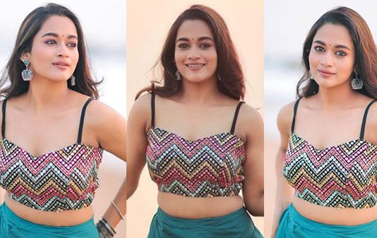 ஜெயினை வாயில் வைத்து செம ஹாட் போஸ்.. சீரியல் நடிகை காவியா வெளியிட்ட வீடியோ!!