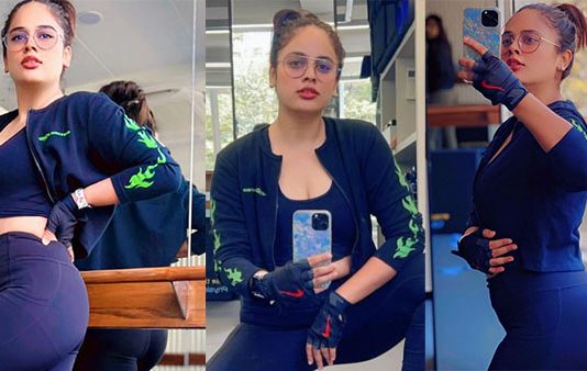 இறுக்கமான உடையில் அதை காட்டி போஸ் கொடுக்கும் நந்திதா!!