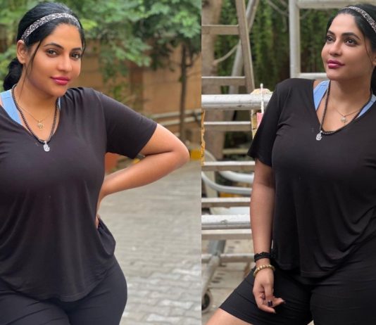 39 வயதில் உச்சக்கட்ட கவர்ச்சி போஸ் கொடுத்த நடிகை ரேஷ்மா பசுபுலேட்டி ஹாட் போட்டோஸ்!!